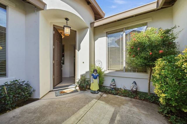 4740 Spyglass Dr, Ione, CA 95640