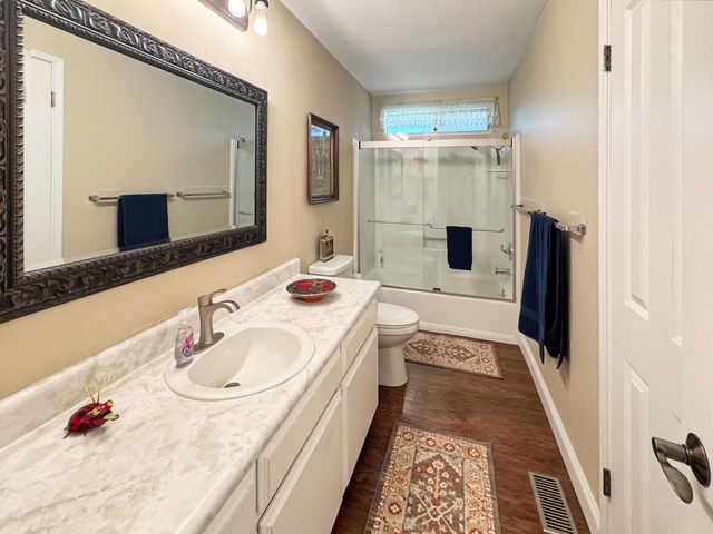 11803 Torrey Pines Dr, Auburn, CA 95602