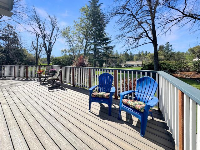 11803 Torrey Pines Dr, Auburn, CA 95602