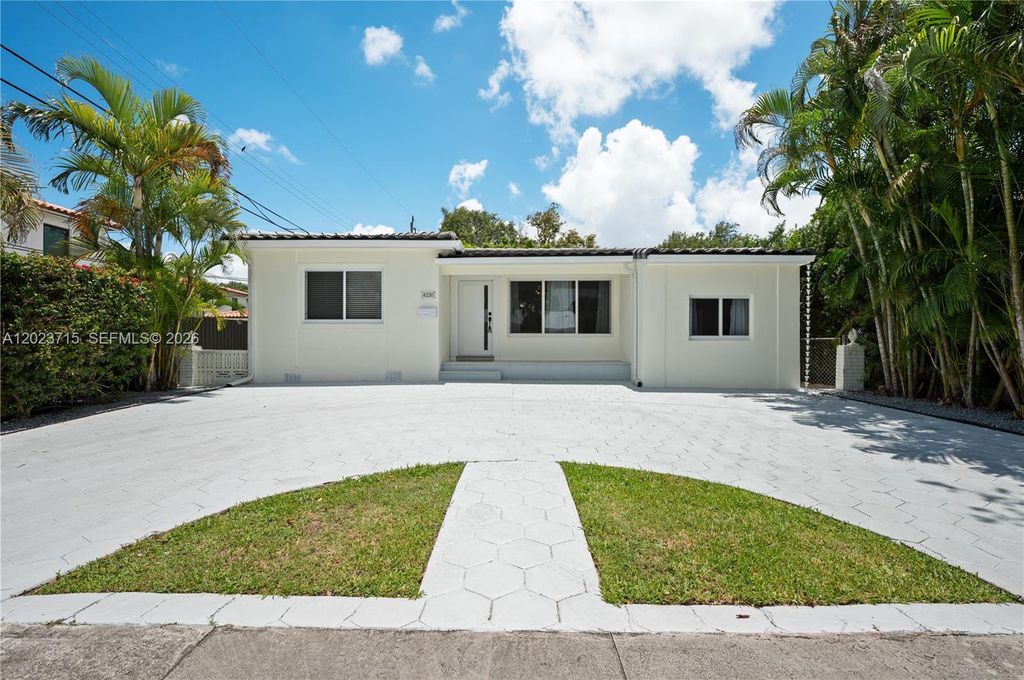 4220 SW 14th Street, Miami, FL 33134