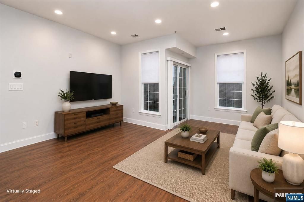200 Dey Street 244, Harrison, NJ 07029