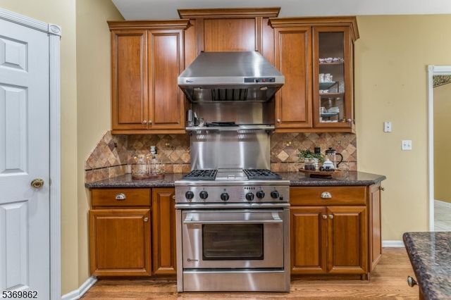 6 Jayne Dr, Lopatcong Twp., NJ 08865