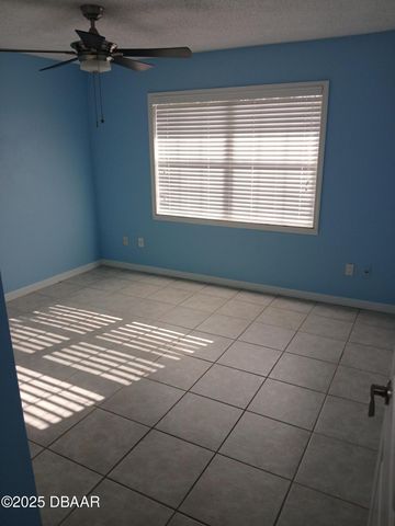 1253 Harbour Point Drive, Port Orange, FL 32127