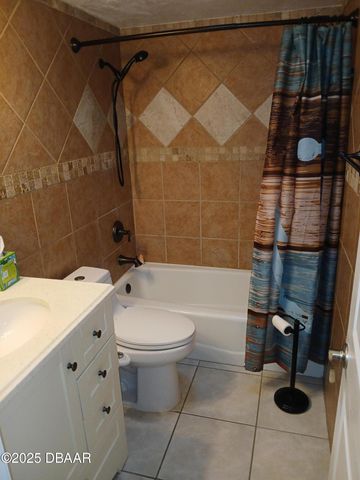 1253 Harbour Point Drive, Port Orange, FL 32127