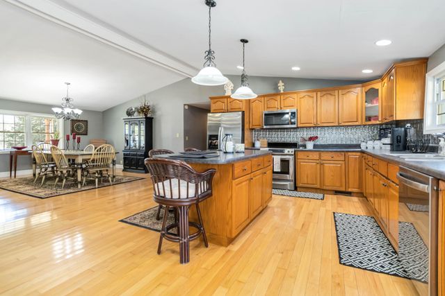 1810 Aderholt Road, Bronston, KY 42518