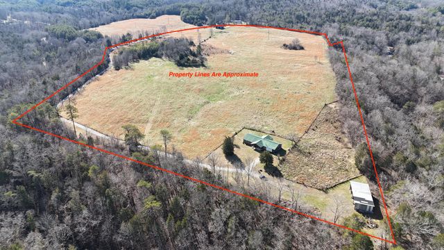 1810 Aderholt Road, Bronston, KY 42518