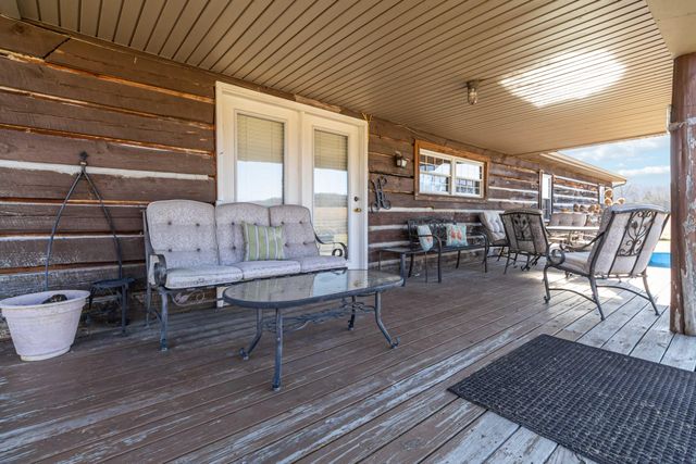 1810 Aderholt Road, Bronston, KY 42518