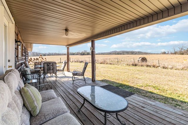 1810 Aderholt Road, Bronston, KY 42518