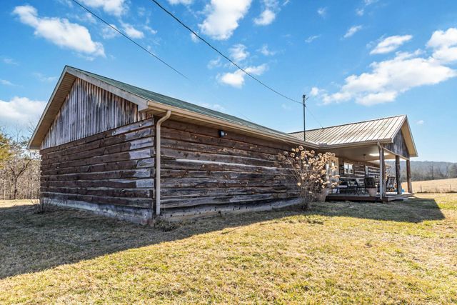 1810 Aderholt Road, Bronston, KY 42518
