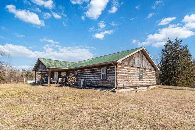 1810 Aderholt Road, Bronston, KY 42518