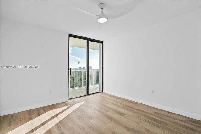 3675 N Country Club Dr 1906, Aventura, FL 33180