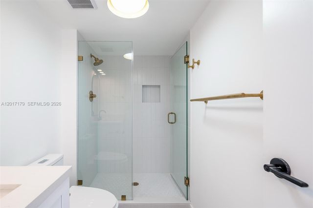 3675 N Country Club Dr 1906, Aventura, FL 33180