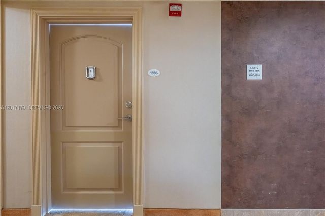 3675 N Country Club Dr 1906, Aventura, FL 33180
