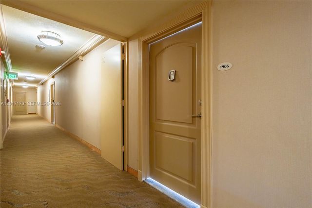 3675 N Country Club Dr 1906, Aventura, FL 33180