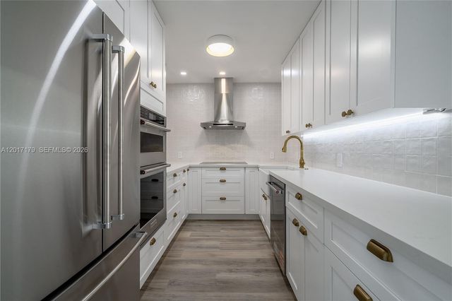 3675 N Country Club Dr 1906, Aventura, FL 33180
