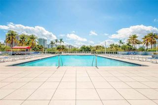 3675 N Country Club Dr 1906, Aventura, FL 33180