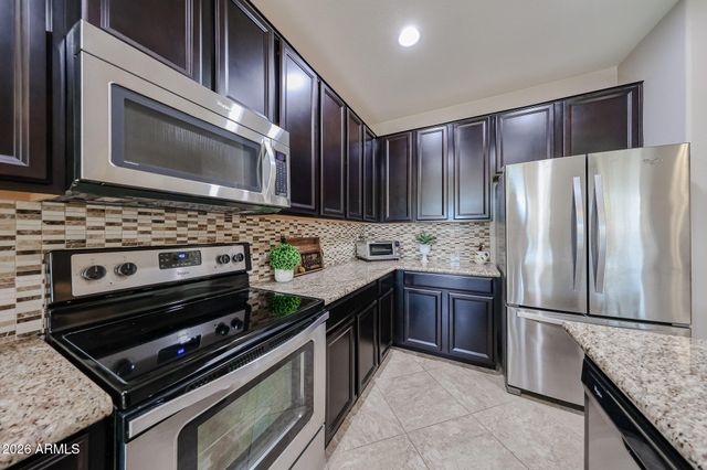 17555 W GLENHAVEN Drive, Goodyear, AZ 85338