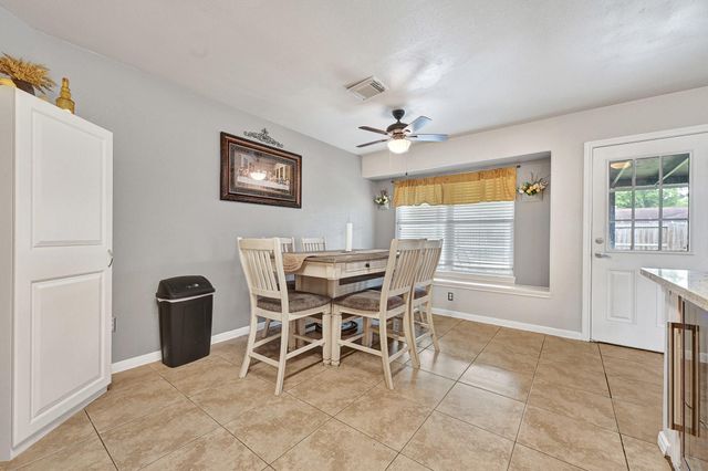 3902 Cary Creek Drive, Baytown, TX 77521