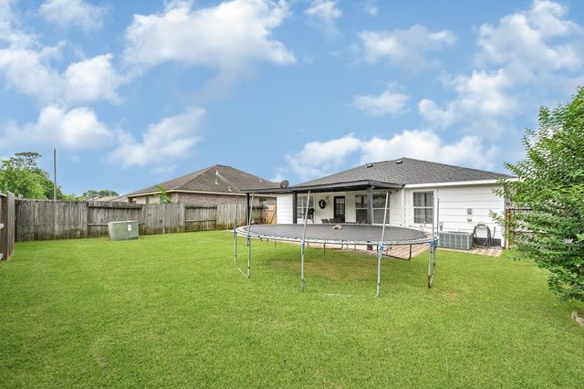 3902 Cary Creek Drive, Baytown, TX 77521