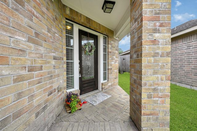 3902 Cary Creek Drive, Baytown, TX 77521