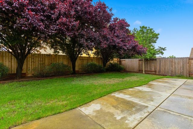 1891 River Bank Dr, Marysville, CA 95901