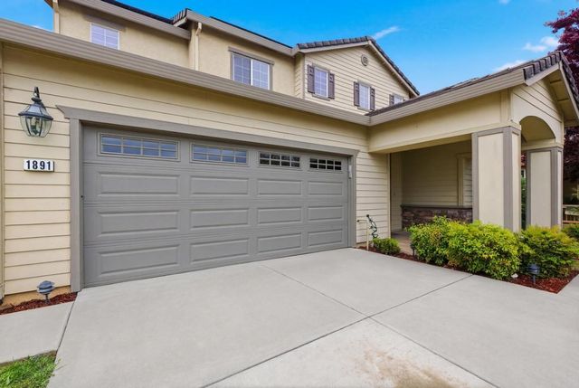 1891 River Bank Dr, Marysville, CA 95901