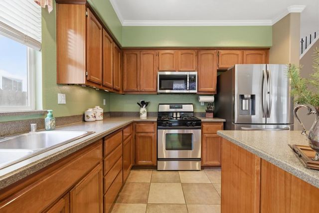 1891 River Bank Dr, Marysville, CA 95901