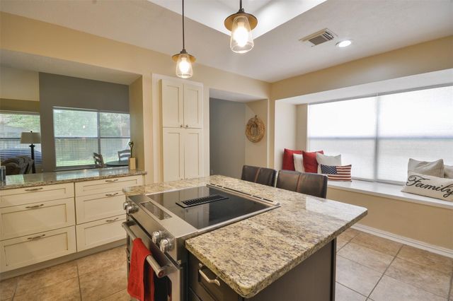 3218 Lake Stream Drive, Kingwood, TX 77339