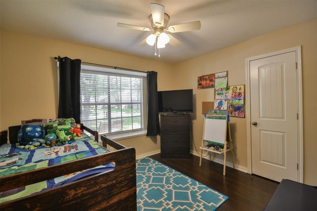 3218 Lake Stream Drive, Kingwood, TX 77339