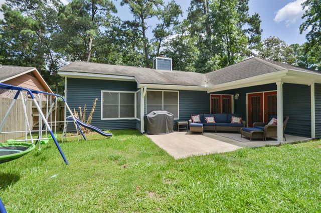 3218 Lake Stream Drive, Kingwood, TX 77339