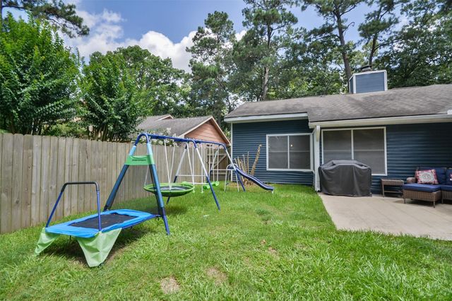 3218 Lake Stream Drive, Kingwood, TX 77339