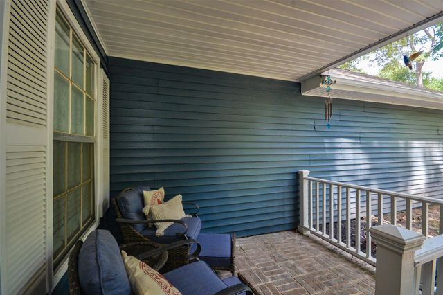 3218 Lake Stream Drive, Kingwood, TX 77339