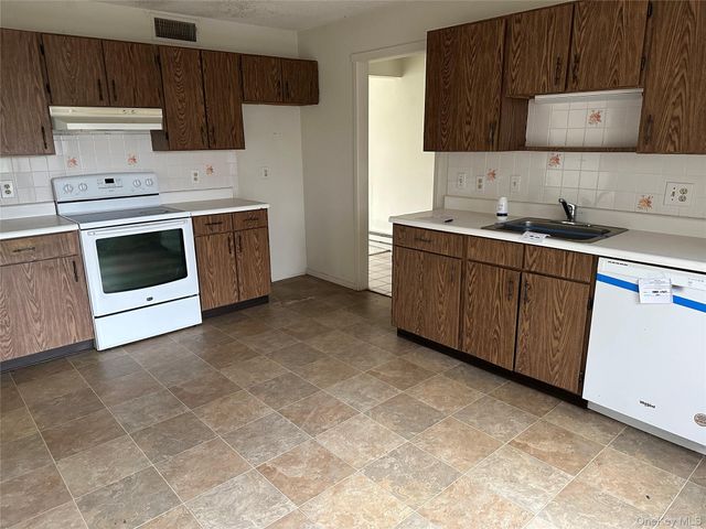 107C Heritage Hills, Somers, NY 10589