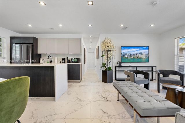 270 NW 41st St 0, Miami, FL 33127