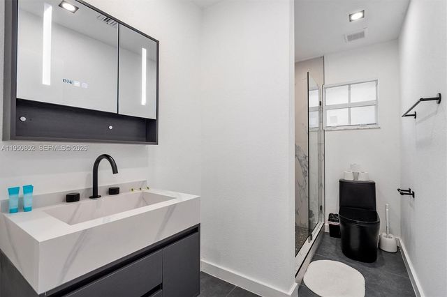 270 NW 41st St 0, Miami, FL 33127