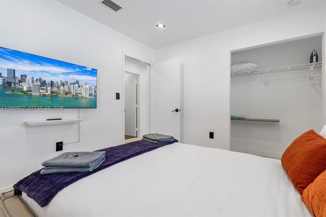 270 NW 41st St 0, Miami, FL 33127