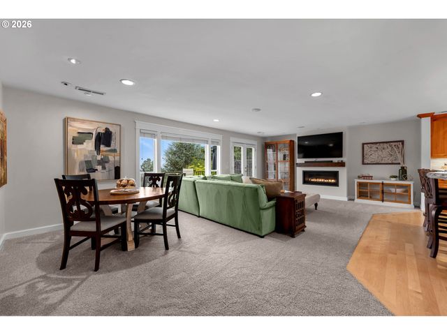 34517 Se LAWTON Rd, Washougal, WA 98671