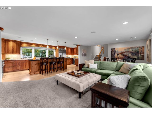 34517 Se LAWTON Rd, Washougal, WA 98671