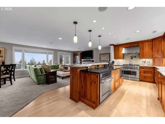 34517 Se LAWTON Rd, Washougal, WA 98671