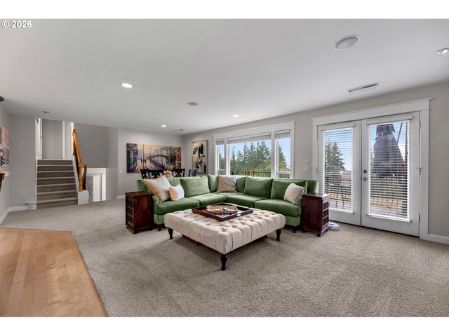 34517 Se LAWTON Rd, Washougal, WA 98671