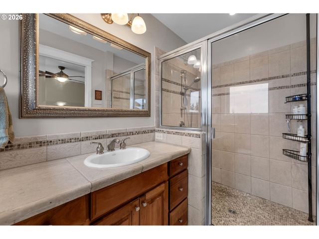 34517 Se LAWTON Rd, Washougal, WA 98671
