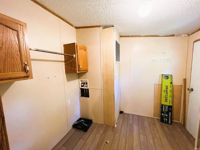 1160 SE 5th Street, Linton, IN 47441