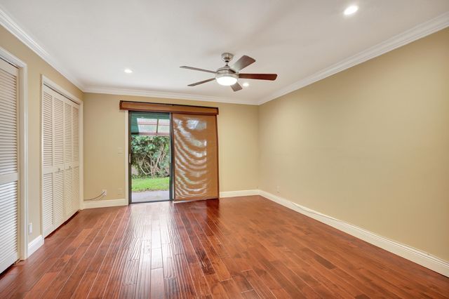 1003 Raintree Lane, Palm Beach Gardens, FL 33410