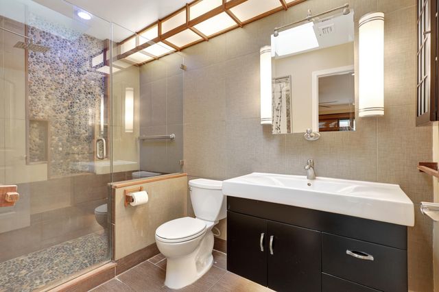 1003 Raintree Lane, Palm Beach Gardens, FL 33410