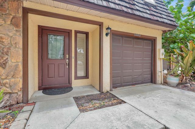 1003 Raintree Lane, Palm Beach Gardens, FL 33410