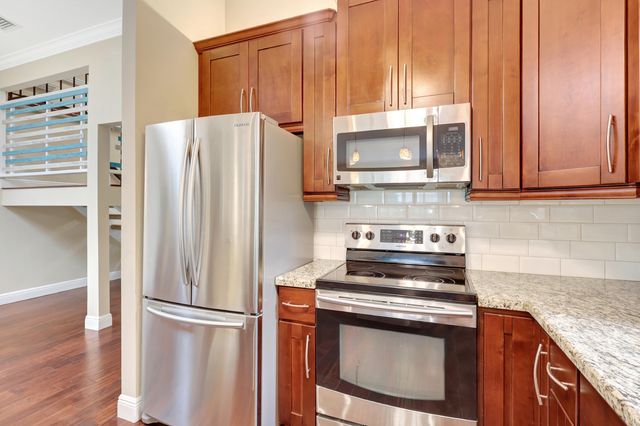 1003 Raintree Lane, Palm Beach Gardens, FL 33410