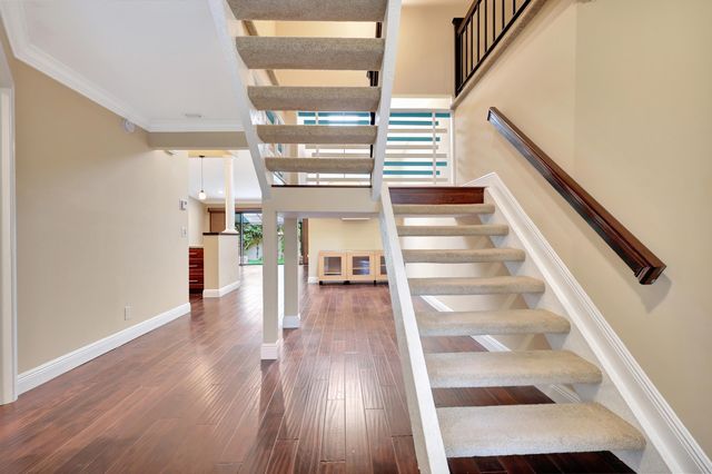 1003 Raintree Lane, Palm Beach Gardens, FL 33410