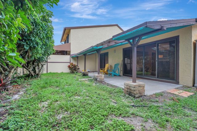 1003 Raintree Lane, Palm Beach Gardens, FL 33410