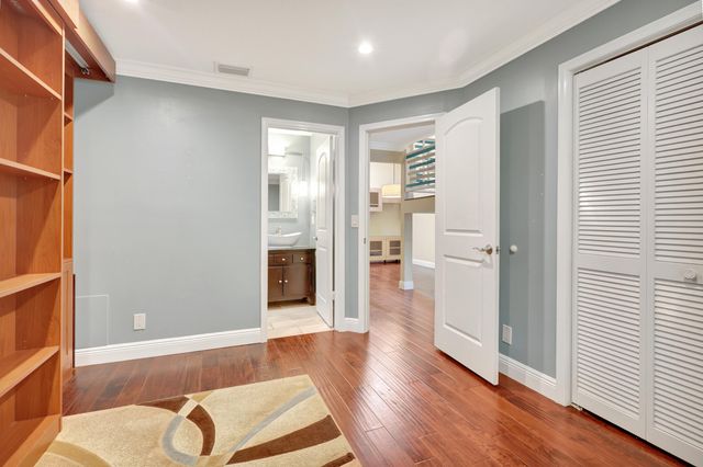 1003 Raintree Lane, Palm Beach Gardens, FL 33410