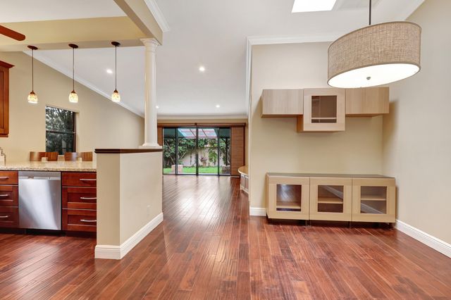 1003 Raintree Lane, Palm Beach Gardens, FL 33410